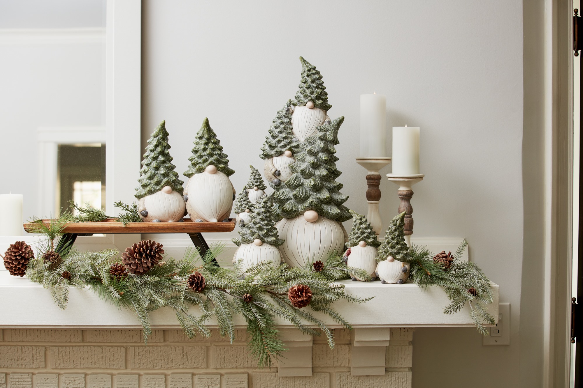Make Christmas Easy: Browse Our Hand Selected Themes That Make Decorating a Breeze!